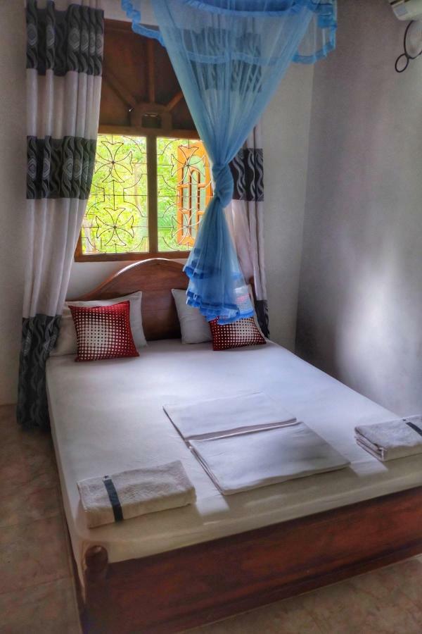 Golden Rainbow Guest House Dambulla Bagian luar foto